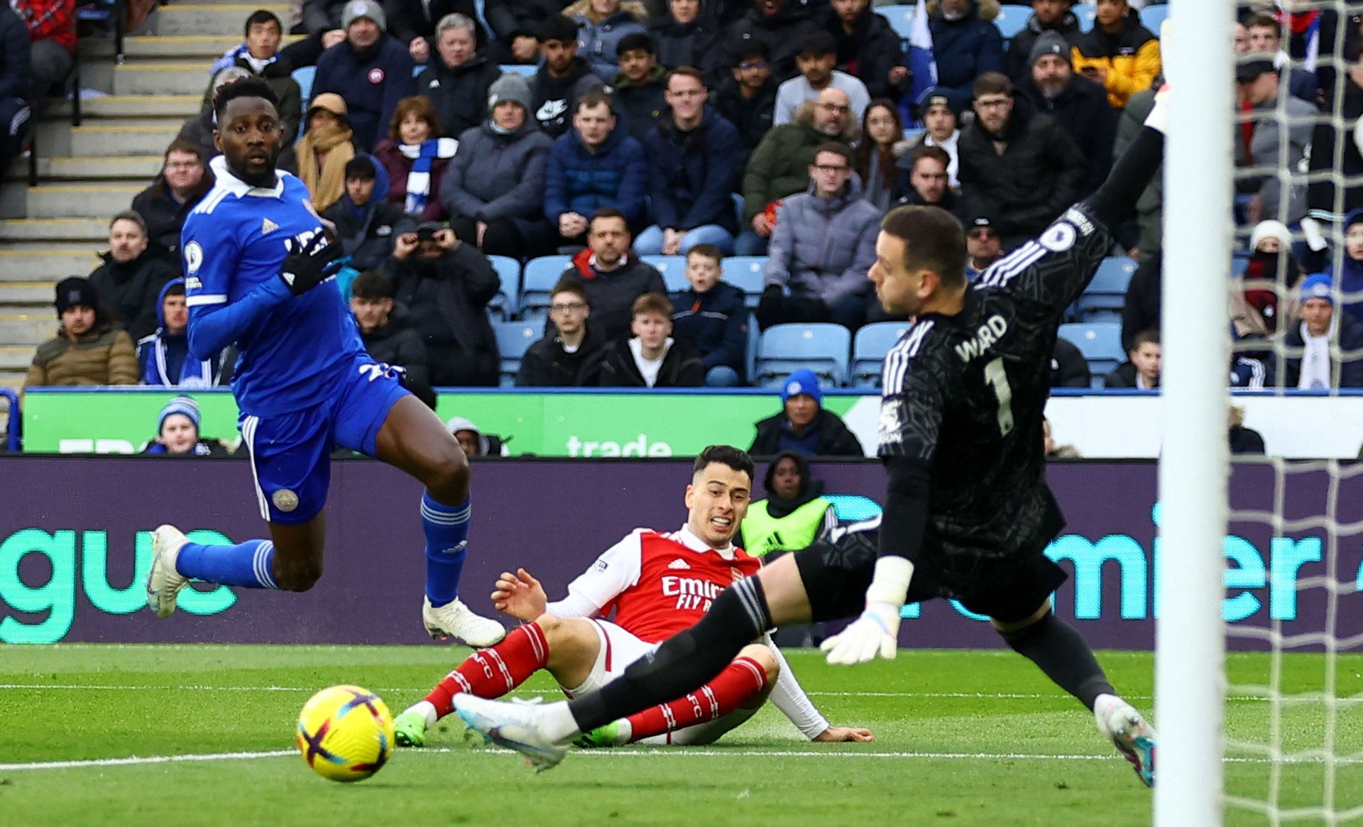 与此同时 与此同时